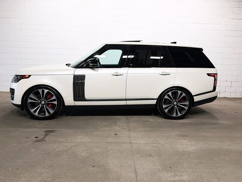 Used 2021 Land Rover Range Rover SV Autobiography Dynamic image 2