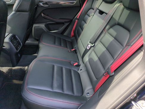 Used 2026 Porsche Macan GTS AWD/4WD image 31