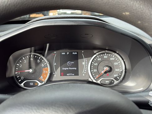 Certified 2023 Jeep Renegade Latitude image 16