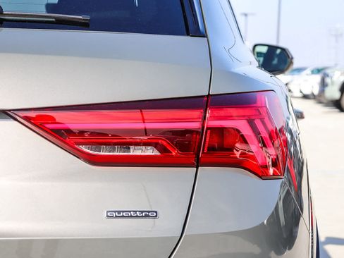 New 2025 Audi Q3 2.0T Premium image 10