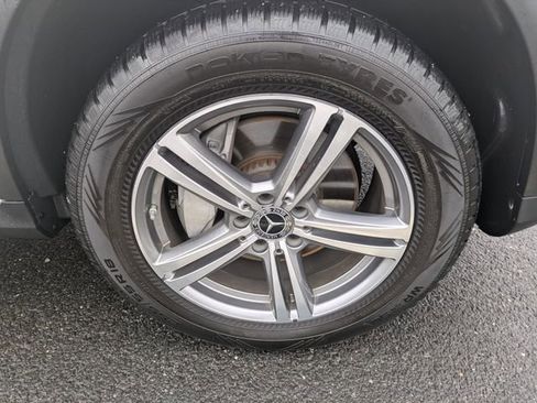 Used 2021 Mercedes-Benz GLC 300 4MATIC image 29