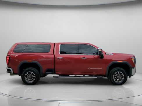 Used 2024 GMC Sierra 2500 SLT w/ SLT Premium Package AWD/4WD image 32
