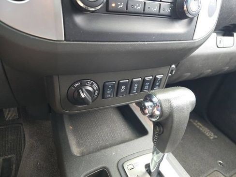 Used 2018 Nissan Frontier PRO-4X AWD/4WD image 14