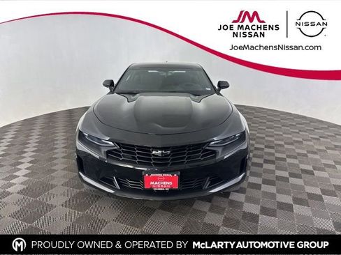 Used 2022 Chevrolet Camaro LT w/ Technology Package image 2