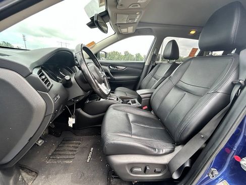 Used 2018 Nissan Rogue SL w/ Premium Package AWD/4WD image 13