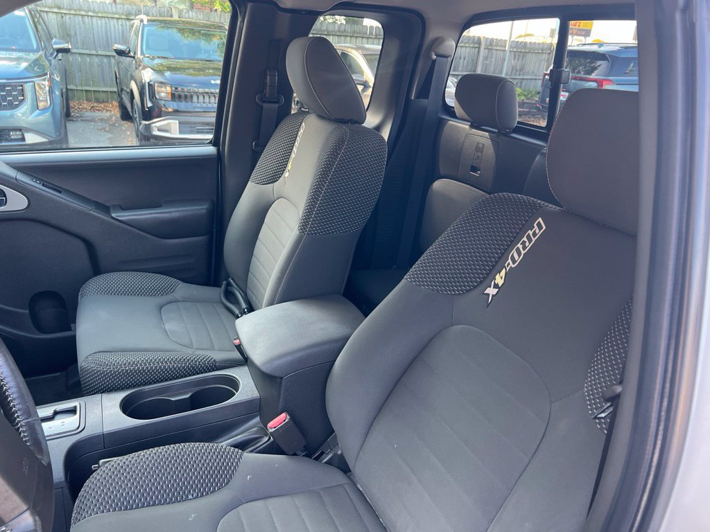 Used 2016 Nissan Frontier PRO-4X AWD/4WD image 5