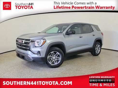 Used 2026 GMC Terrain Elevation FWD image 1
