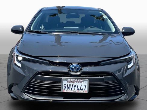 Used 2024 Toyota Corolla LE FWD image 3
