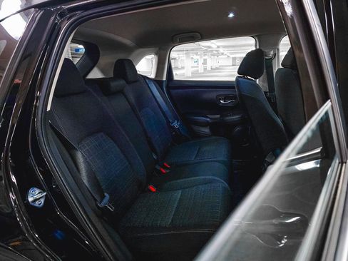 Used 2023 Honda HR-V LX image 29