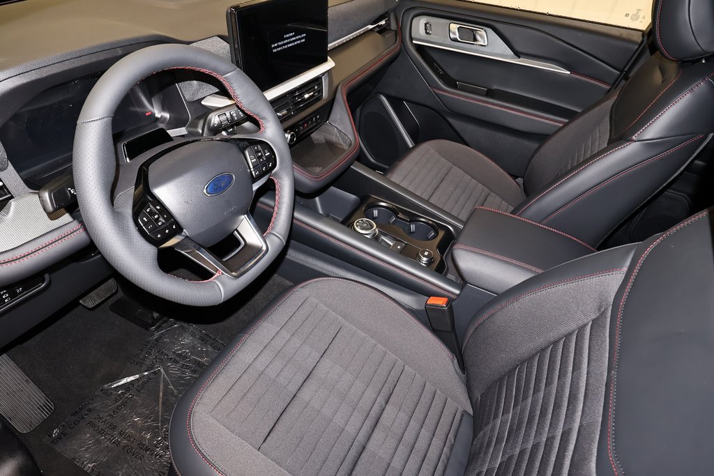 New 2026 Ford Explorer ST-Line w/ ST-Line Street Pack AWD/4WD image 30