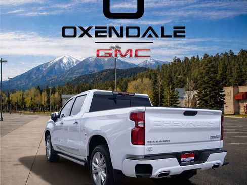 Used 2026 Chevrolet Silverado 1500 High Country w/ High Country Premium Package AWD/4WD image 3