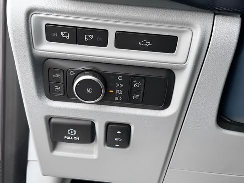 Used 2021 Ford F150 Limited image 44