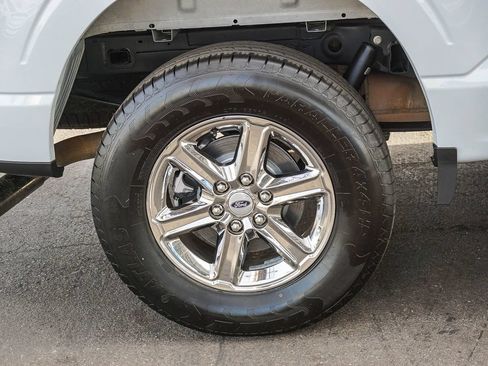Used 2025 Ford F150 XLT w/ Equipment Group 301A Standard AWD/4WD image 8