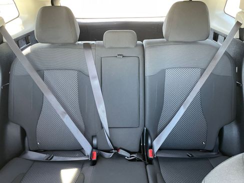 Used 2024 Kia Sportage LX image 37