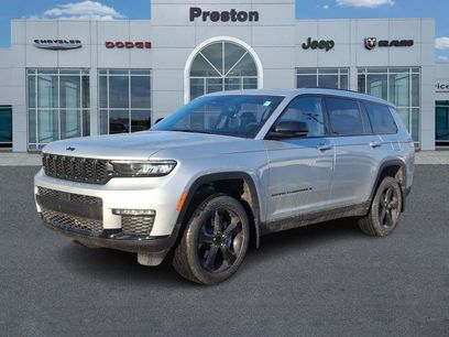 New 2025 Jeep Grand Cherokee L Limited w/ Black Appearance Package