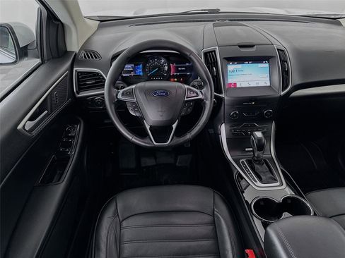 Used 2017 Ford Edge SEL w/ Equipment Group 201A image 2