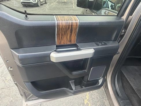 Used 2018 Ford F150 Lariat image 26