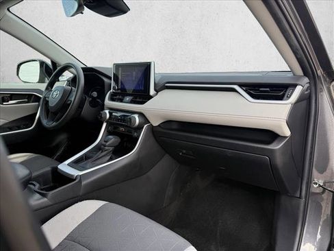 Used 2023 Toyota RAV4 XLE w/ Convenience Package FWD image 11