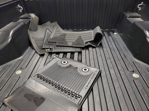 Used 2022 Toyota Tacoma TRD Sport image 10