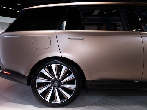 Used 2023 Land Rover Range Rover SV AWD/4WD image 41