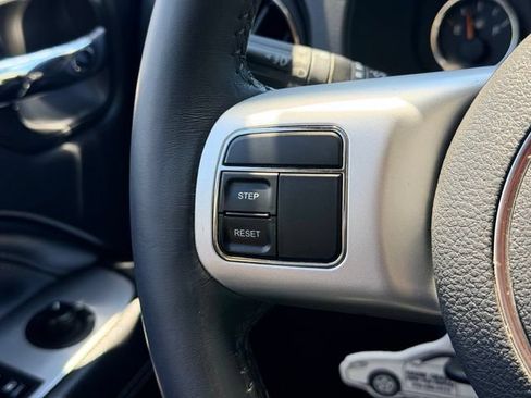 Used 2017 Jeep Compass High Altitude AWD/4WD image 10