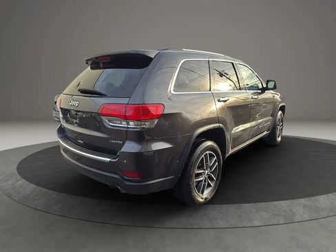 Used 2018 Jeep Grand Cherokee Limited AWD/4WD image 5