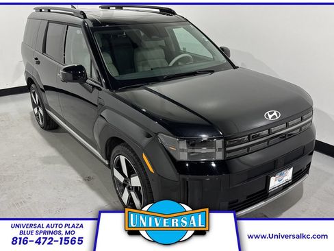 Used 2025 Hyundai Santa Fe Limited AWD/4WD image 1