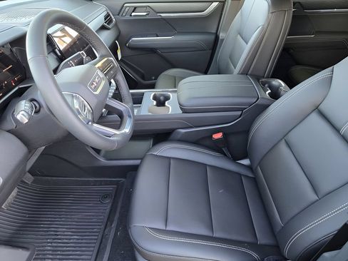 New 2026 GMC Acadia Elevation w/ Elevation Premium Package FWD image 8