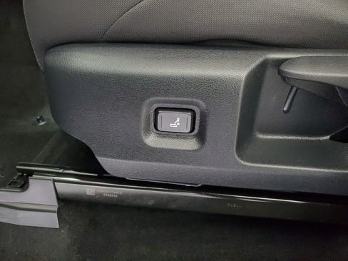 Used 2025 Toyota Tacoma SR RWD image 21
