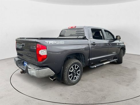 Used 2017 Toyota Tundra SR5 image 3