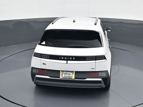 New 2025 Hyundai Ioniq 5 SEL image 18