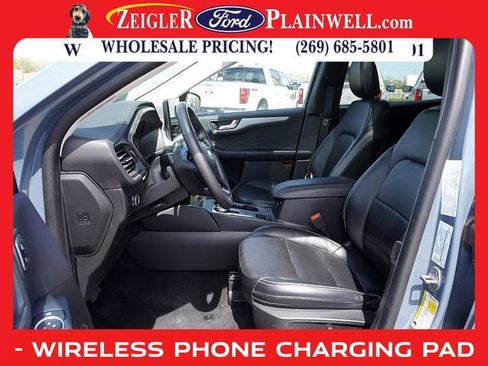 Used 2023 Ford Escape Platinum image 17