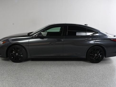 Used 2022 Lexus ES 350 w/ Premium Package FWD image 4