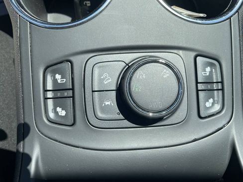 Used 2024 GMC Terrain SLE w/ Driver Convenience Package AWD/4WD image 24