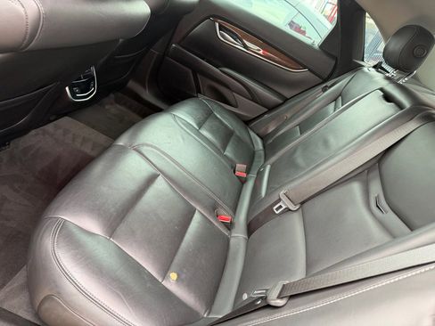 Used 2014 Cadillac XTS Luxury image 32