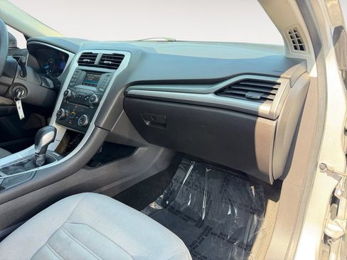Used 2014 Ford Fusion S FWD image 26