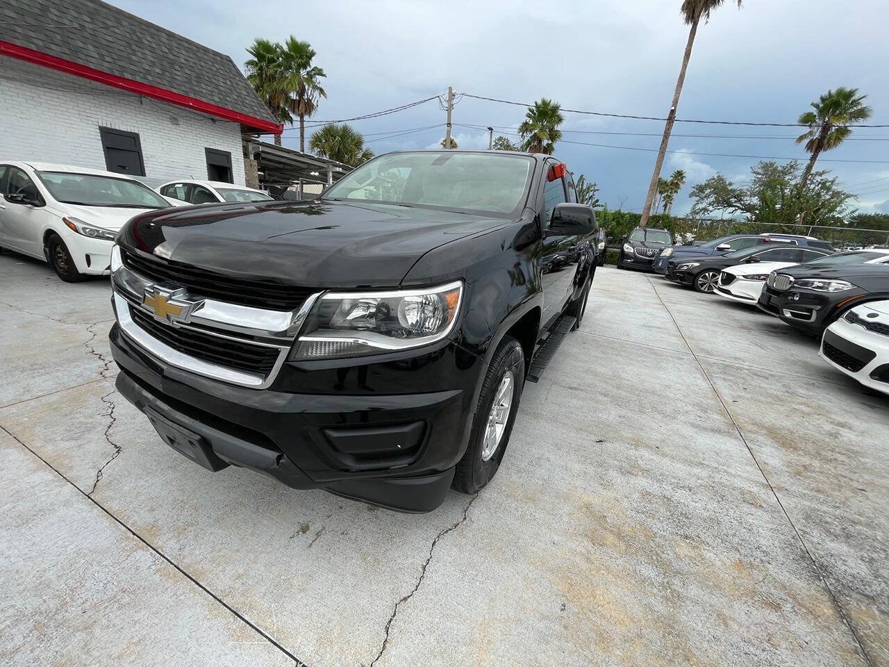 Used 2020 Chevrolet Colorado W/T w/ WT Convenience Package AWD/4WD image 9