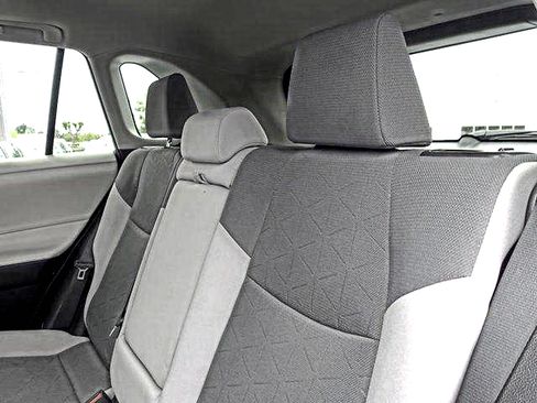 Certified 2021 Toyota RAV4 XLE w/ Convenience Package AWD/4WD image 11