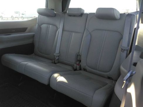 Used 2024 Jeep Wagoneer Series II AWD/4WD image 9