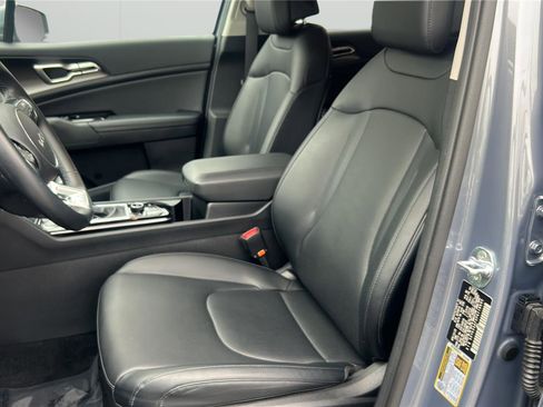 Used 2023 Kia Sportage EX image 21