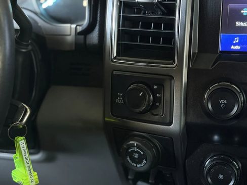 Used 2020 Ford F150 XLT w/ Equipment Group 302A Luxury AWD/4WD image 29