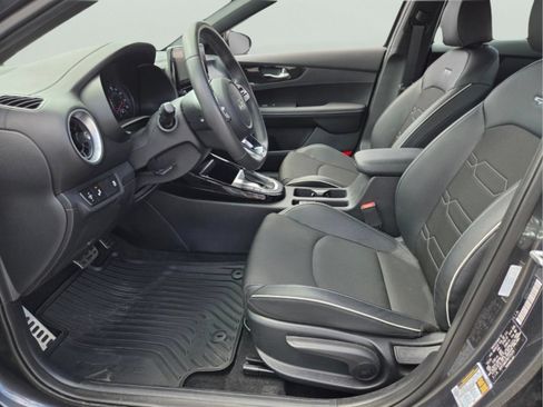 Certified 2024 Kia Forte GT-Line FWD image 9