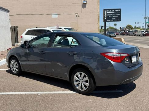 Used 2014 Toyota Corolla LE FWD image 4