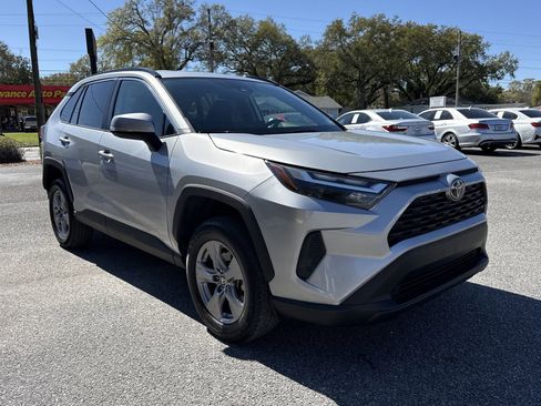 Used 2024 Toyota RAV4 XLE image 7