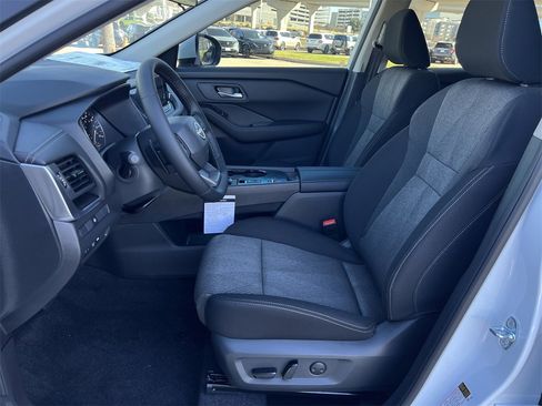 New 2026 Nissan Rogue SV image 11