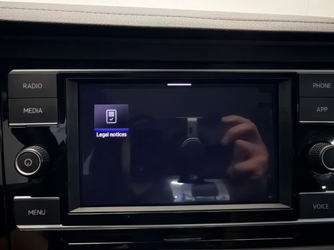 Used 2023 Volkswagen Jetta SE image 21