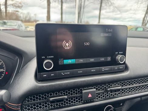 Certified 2025 Honda HR-V Sport image 19