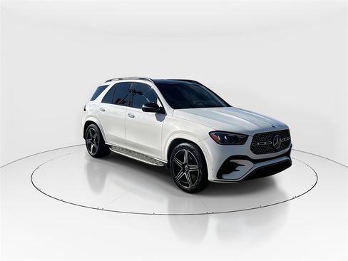 Used 2024 Mercedes-Benz GLE 580 4MATIC image 2
