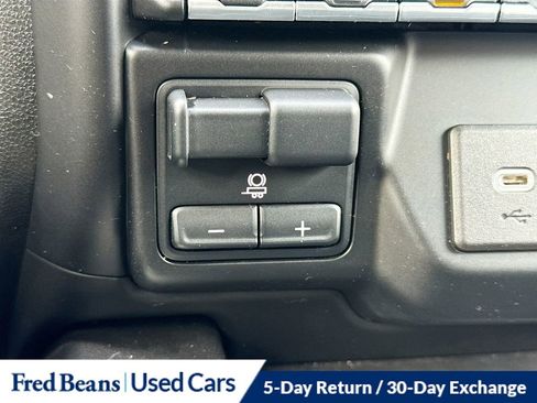 Used 2022 Chevrolet Silverado 1500 High Country w/ Technology Package image 38