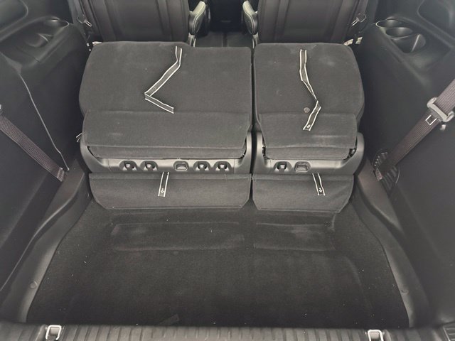 Used 2025 Chrysler Pacifica Select FWD image 31